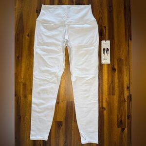 NWT alo White 7/8 High Waist Airbrush Leggings Size Medium